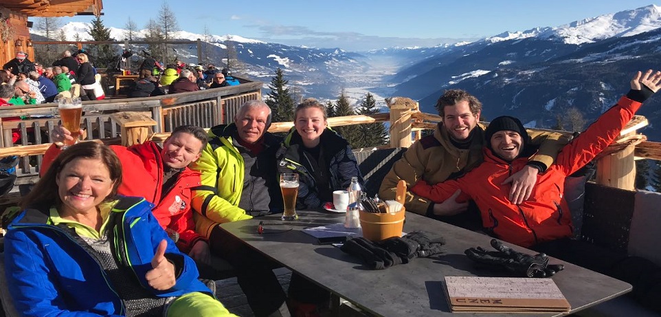 Samen lunchen bij de Wildkogel